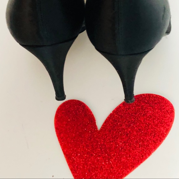 STUART WEITZMAN for Mr. Seymour Vintage pumps. - Picture 5 of 10